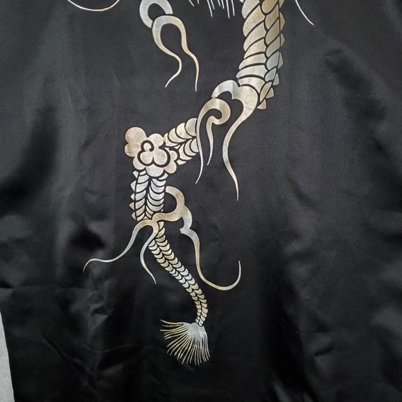 VINTAGE Japanese Dragons Men Kimono One Size Black Open Front Made In‎ Japan - Picture 9 of 10
